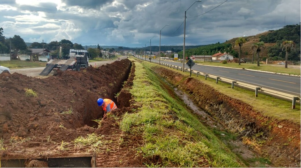 construção de infraestrutura subterrânea